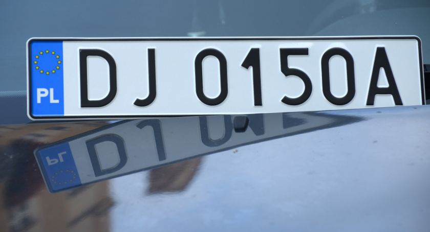 Nowe tablice rejestracyjne w Jeleniej Górze