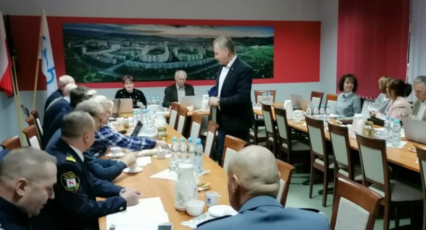 Strażnicy Miejscy spotkali się z zarządem Jeleniogórskiej Spółdzielni Mieszkaniowej