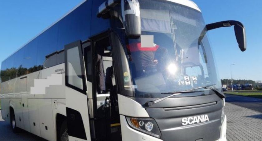 Autobus z fikcyjnymi przegladami technicznymi