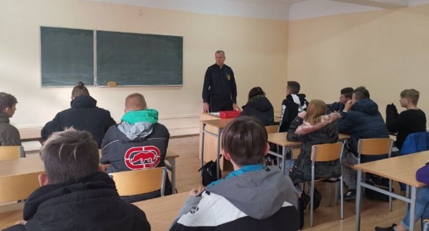 Straż Miejska spotkała się z młodzieżą