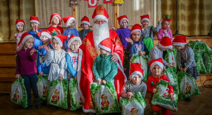 Mikołaj odwiedził dzieci z Piechowic