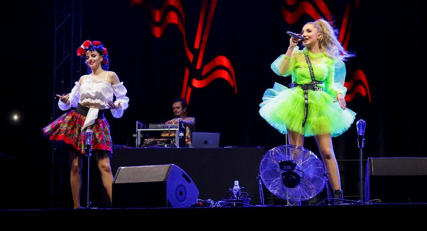 Świąteczny wieczór z Cleo i Pectus 