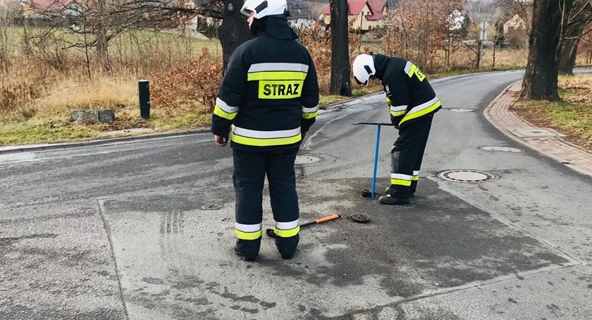 Awaria wodociągowa na ulicy Czarnoleskiej