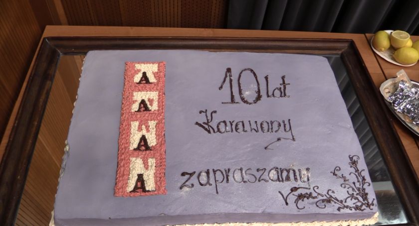  10 lat Karawany