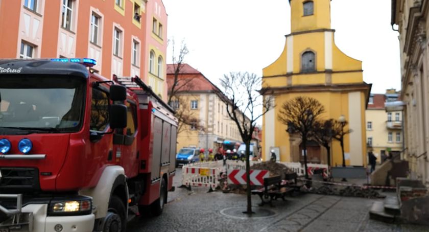 Na ulicy 1.go Maja ulatniał się gaz