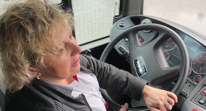 Ona jedna i 160 mężczyzn