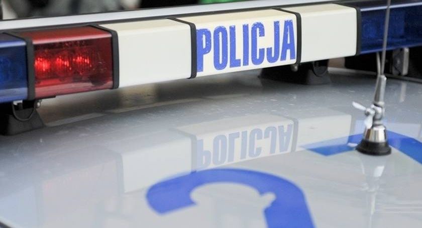 Wybiegł ze sklepu za złodziejami. Potrącili go samochodem.