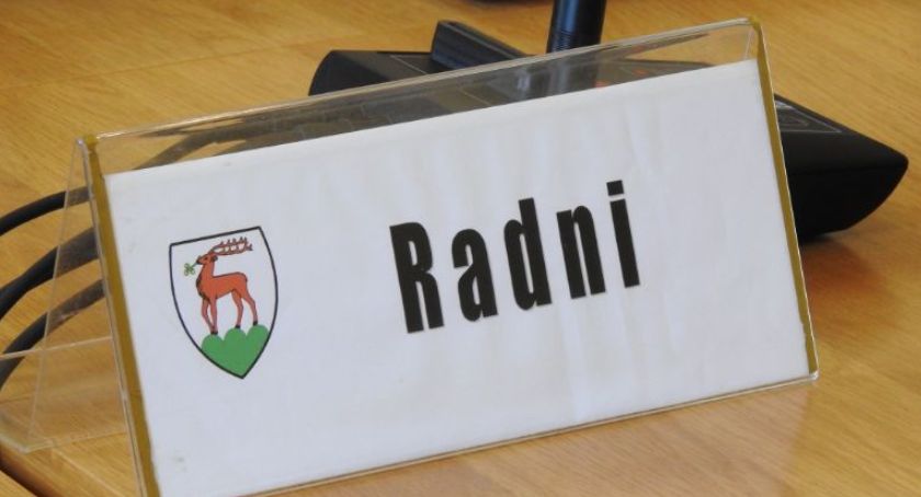 Jak wykształceni są radni w regionie jeleniogórskim ?
