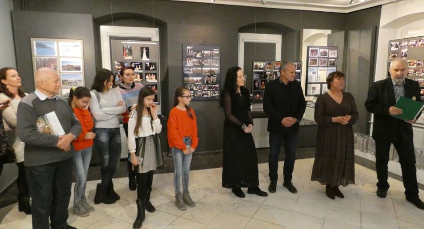 Sympatycy Sobieszowa – wystawa fotografii i materiałów prasowych