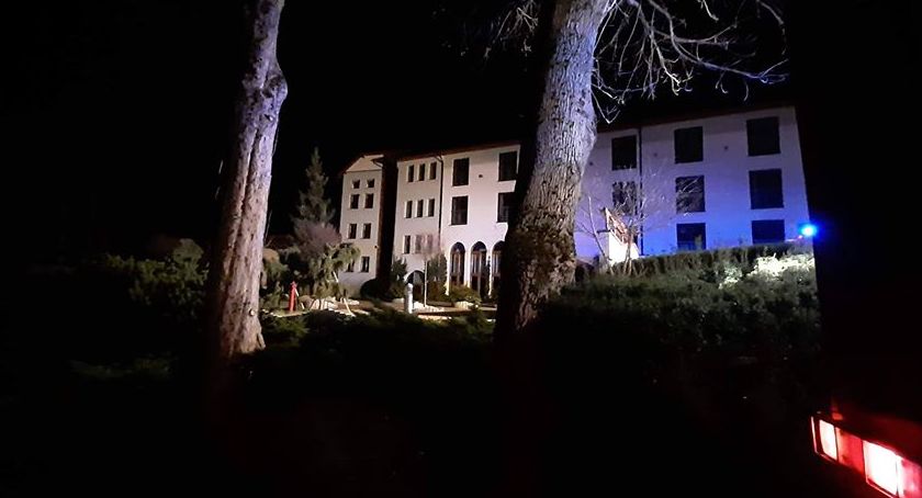 Pożar w hotelu w Świeradowie Zdroju. Ewakuacja gości.