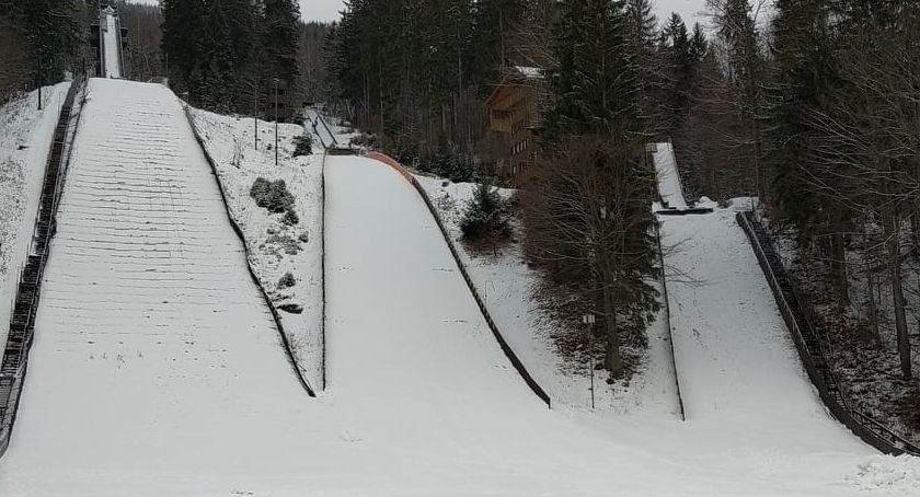 W Harrachovie znów skaczą