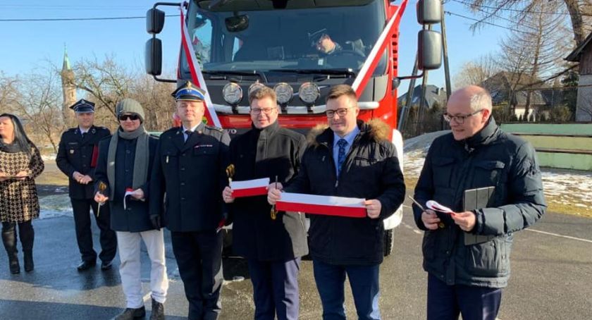 Nowy wóz strażacki dla OSP Miłków