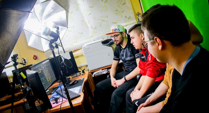 E-sportowcy po raz kolejny rywalizują w Piechowicach