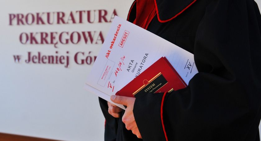 Biegły wyjaśnia przyczynę śmierci 11-latki na basenie w Łomnicy
