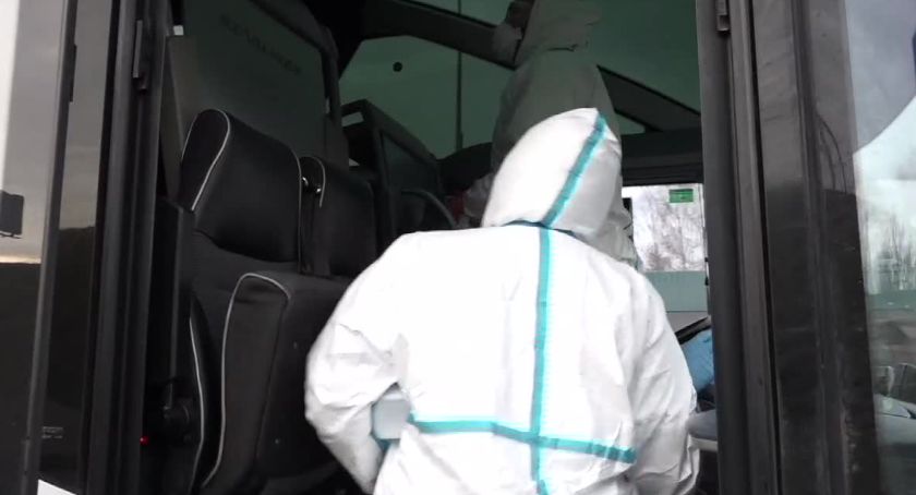 Kontrole sanitarne na granicy Polski z Niemcami w Jędrzychowicach