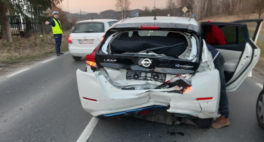 Najechanie na tył na ul. Sudeckiej.