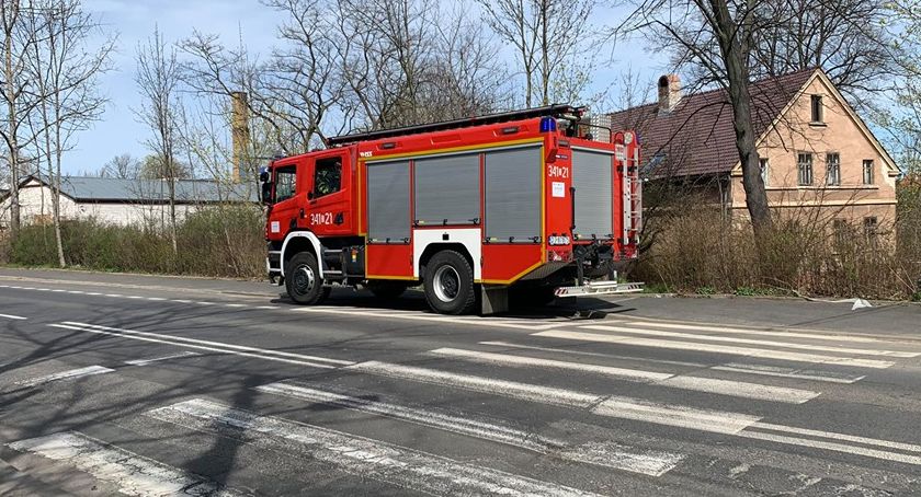 Kobieta w rzece. Służby postawione na nogi.