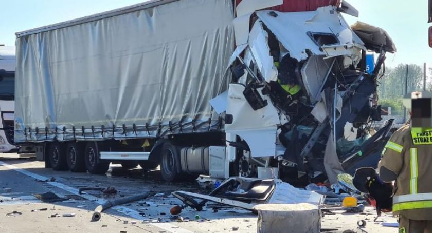 Tragiczny wypadek ciężarówek na A4