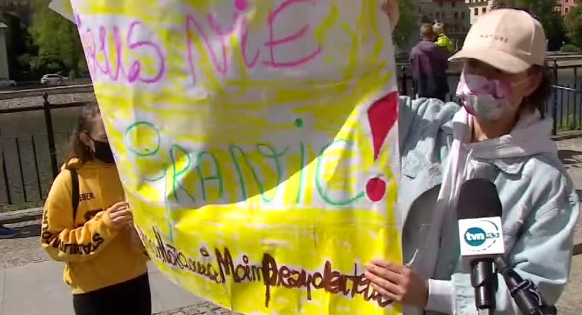 - Tęsknię za mężem, mąż nie widzi syna -. Protest mieszkańców terenów przygranicznych