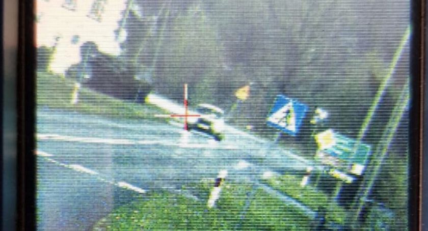 24-latek pędził w terenie zabudowanym z prędkością 126 km na godzinę! Stracił prawo jazdy.
