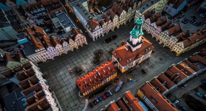 Raport z pandemii – spokojny długi weekend w Jeleniej Górze