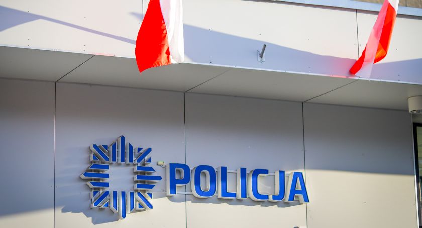 Mieli pomagać w ogrodzie, a ukradli pieniądze i biżuterię.