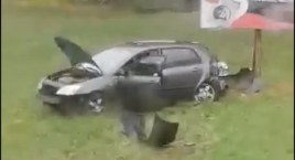 Mysłów - Samochód wypadł z drogi
