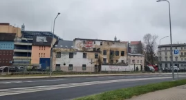 Rozpoczęło się wyburzanie szpecącego budynku w centrum Jeleniej Góry