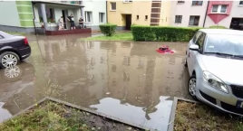Nadciągają ulewne deszcze. Jeleniogórzanie powinni być gotowi