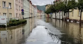 Wleń przegrywa walkę. Wielka woda zalała miasteczko