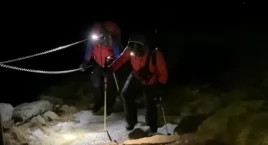 To przykład patoturysty. Tak się upił, że nie był w stanie zejść ze Śnieżki. Interweniował GOPR