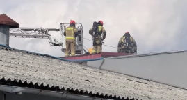 Pożar w Siedlęcinie. Paliła się hala przy ulicy Lwóweckiej