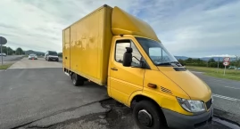 Fałszywe prawo jazdy i przeładowany bus.