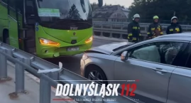Czołowe zderzenie autobusu z osobówką w Szklarskiej &hellip;