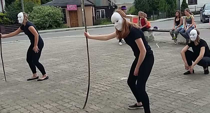 Lato w Teatrze - kto chętny?