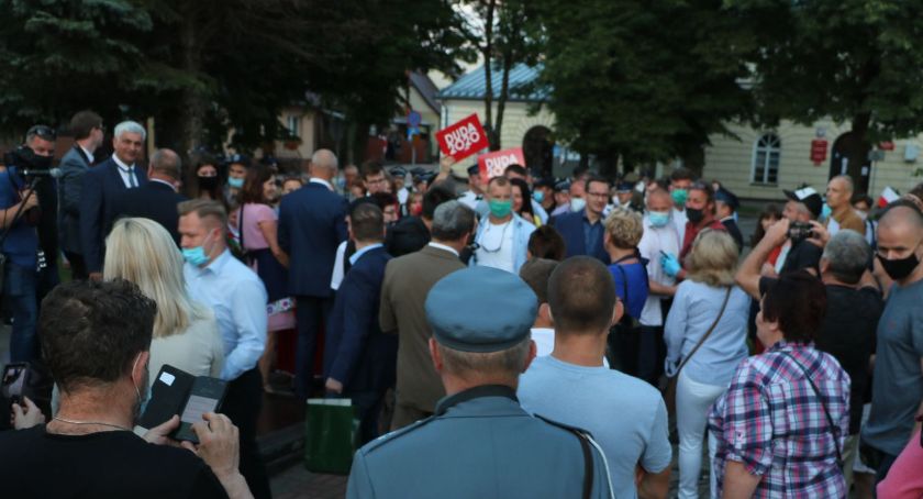 Premier Morawiecki z promocją w Sejnach