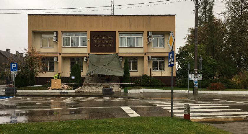 Starostwo przechodzi na bezkontaktową pracę