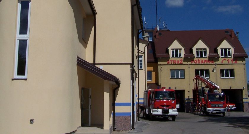 Poparzony w pożarze przyczepy