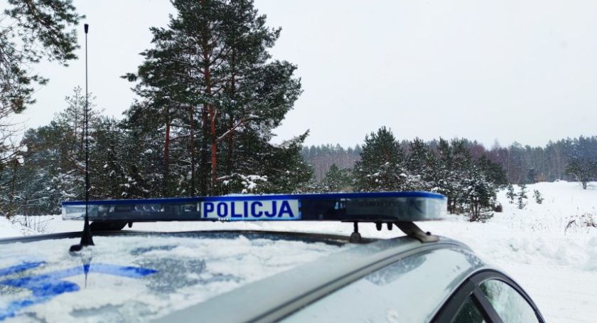 Wjechał w ogrodzenie, bo kot wyskoczył przed BMW