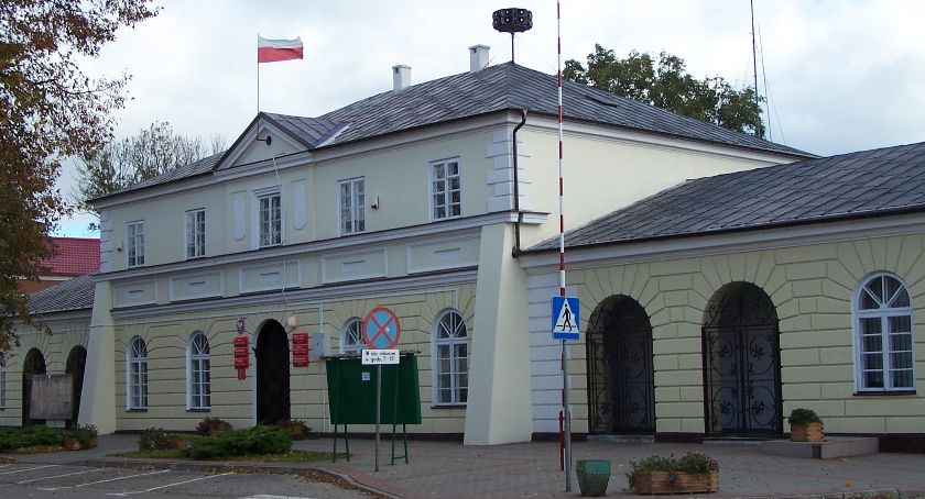 Pieniądze na walkę z piciem i narkotykami