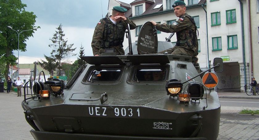 Zaciąg do wojska przełożony