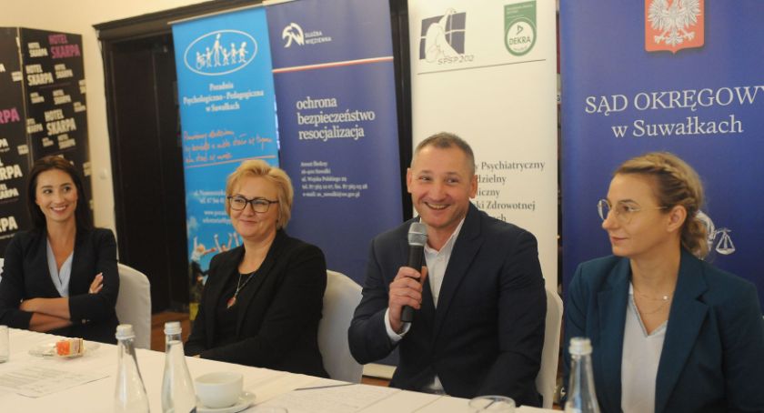 Wsparcie dziecka i rodziny przed sądem