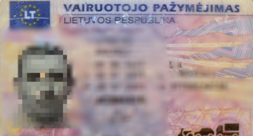 Jechał za szybko, stracił... fałszywkę