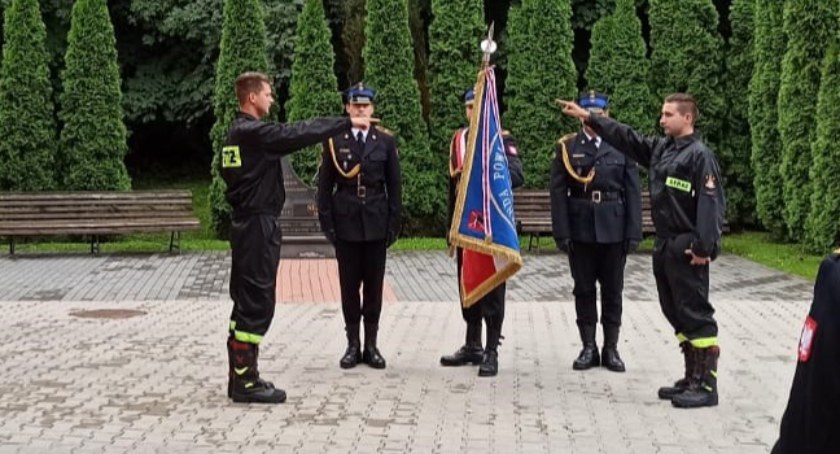 Nowi strażacy zaprzysiężeni