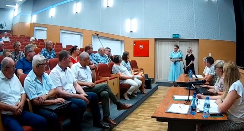 Ruszają szczepienia przeciw chorobie odkleszczowej
