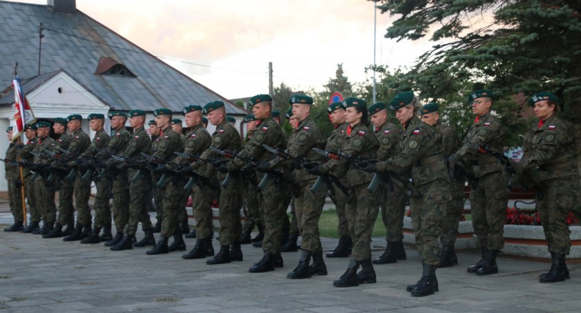 Msza i pokaz wojskowy