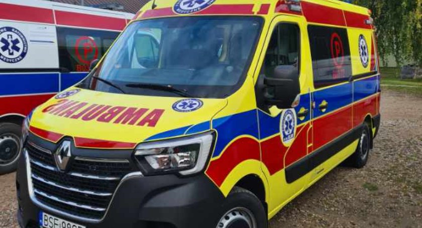 Żółty ambulans to nowa karetka transportowa