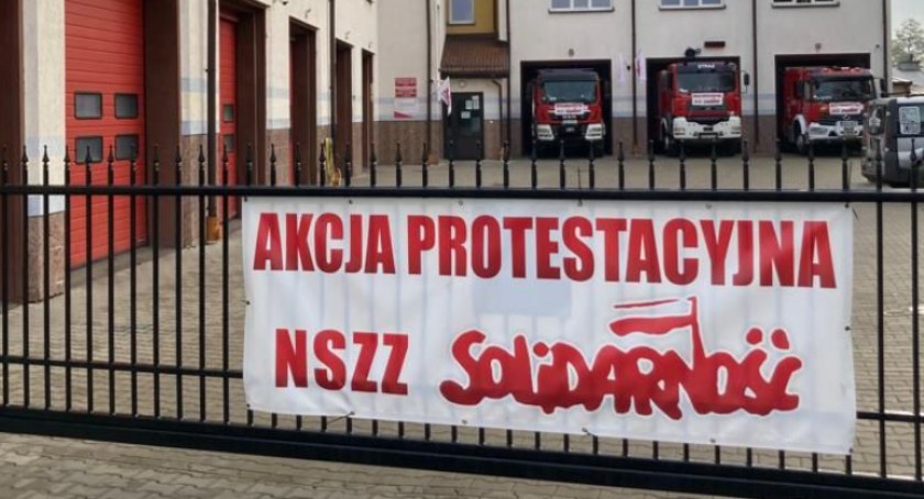 Dołączają do Marszu Godności