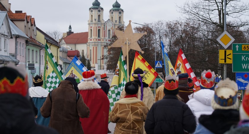 Orszak Trzech Króli na ulicach Sejn