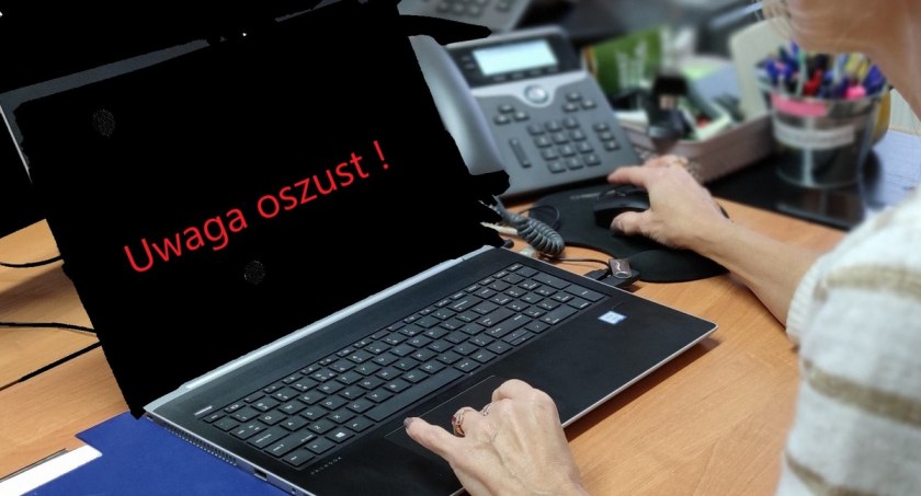 Sprzedawała lokówkę, straciła pieniądze